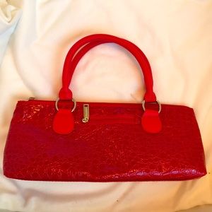 Thermal lined wine clutch